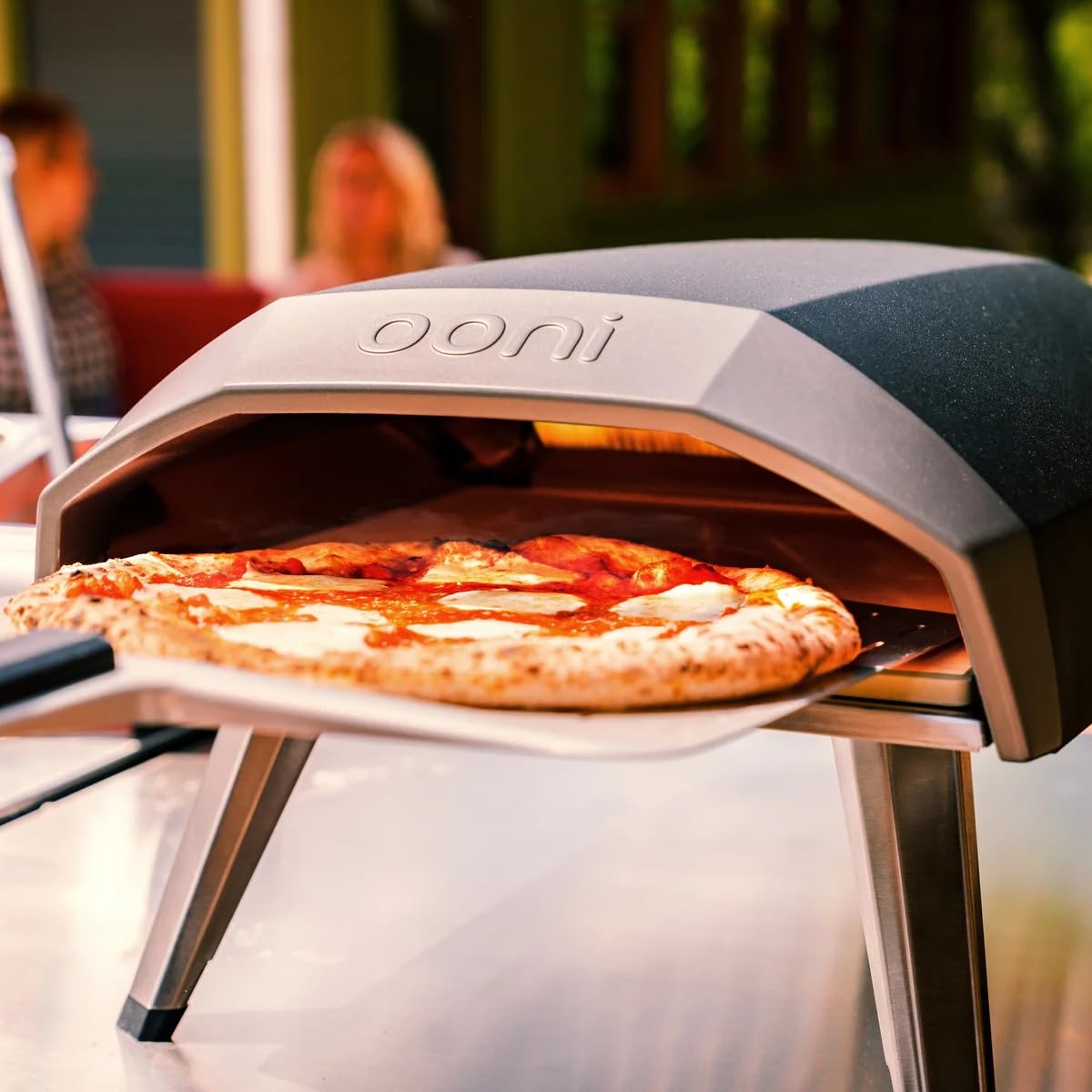Ooni Koda 12 Gas Pizzaofen – 50 mBar Outdoor Pizzaofen – Gartenofen für Grillen, Kochen und Backen – Gartenofen für Pizzas – Pizza Oven – Kocht Pizzen in nur 60 Sekunden - (DE|AT- 50 mBar)